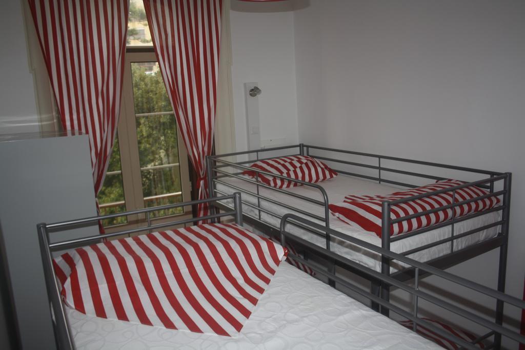 Hostel 402 Figueira da Foz Room photo